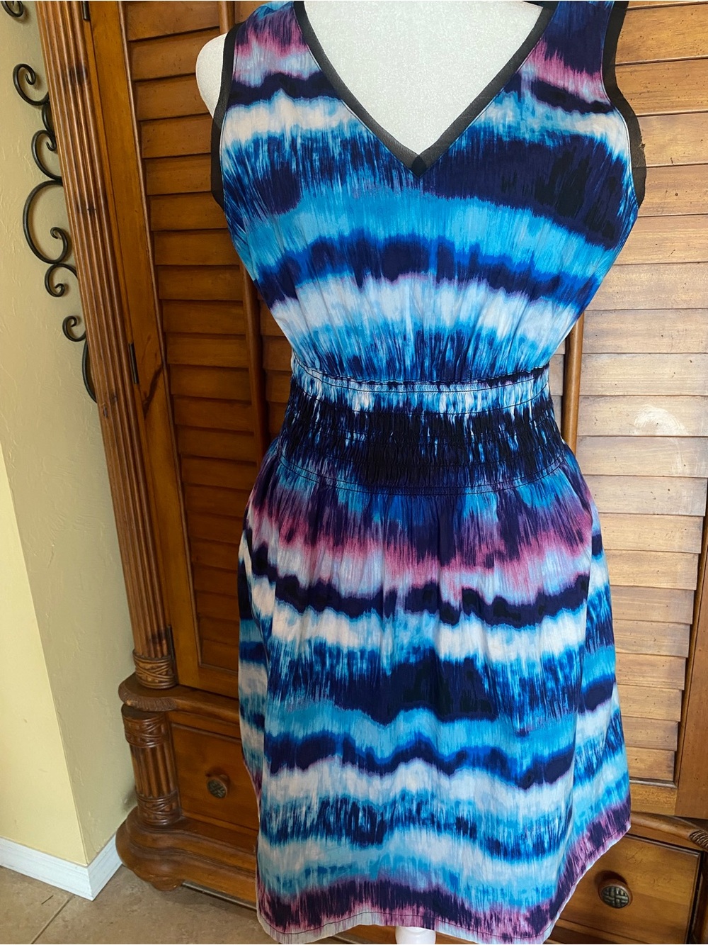 Simply Vera Vera Wang Blue and Pink Tie-Dye Midi Dress